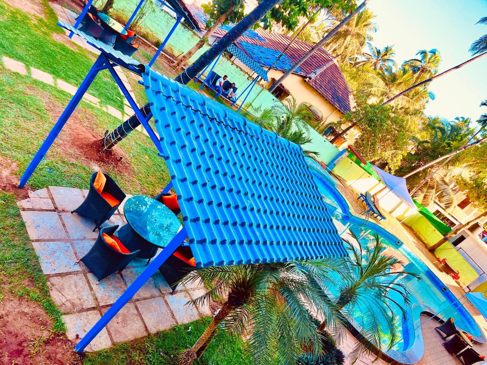 Summer Beach Resort, Goa - #Near Baga Beach #Swimming Pool #Garden #Bar #Lift #Premium Rooms #Property Of The Year #70565-84665 Calangute Eksteriør billede