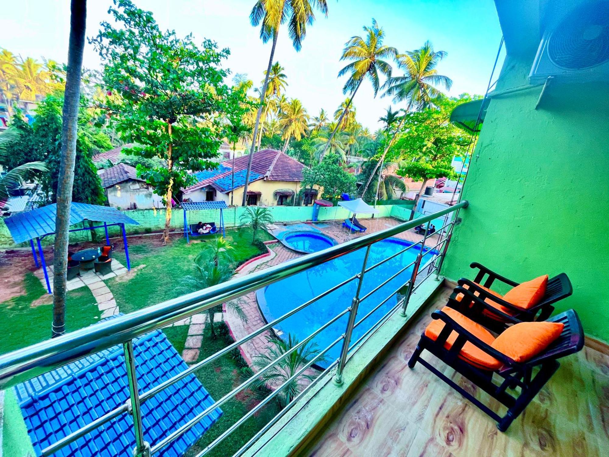 Summer Beach Resort, Goa - #Near Baga Beach #Swimming Pool #Garden #Bar #Lift #Premium Rooms #Property Of The Year #70565-84665 Calangute Eksteriør billede