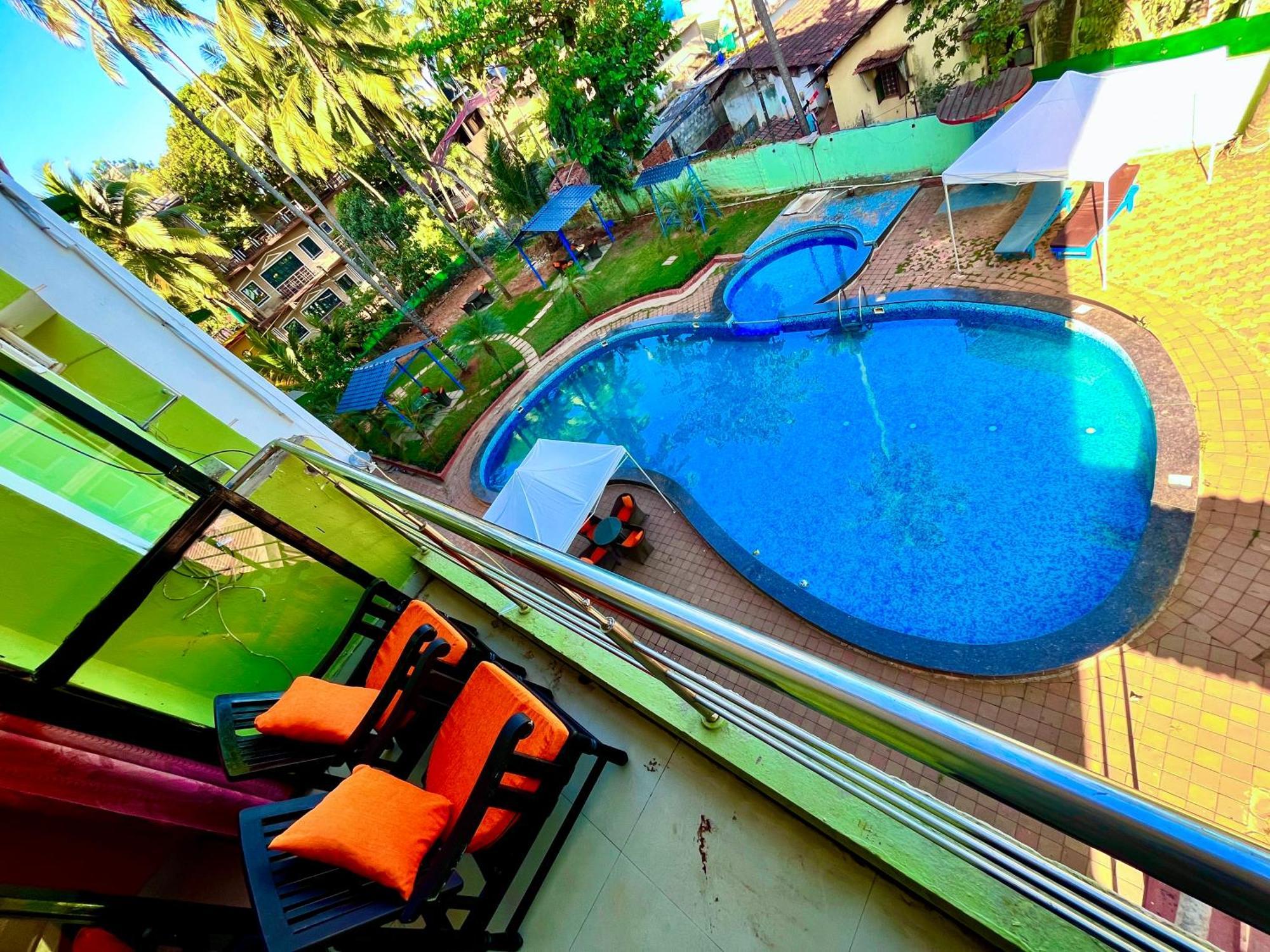 Summer Beach Resort, Goa - #Near Baga Beach #Swimming Pool #Garden #Bar #Lift #Premium Rooms #Property Of The Year #70565-84665 Calangute Eksteriør billede