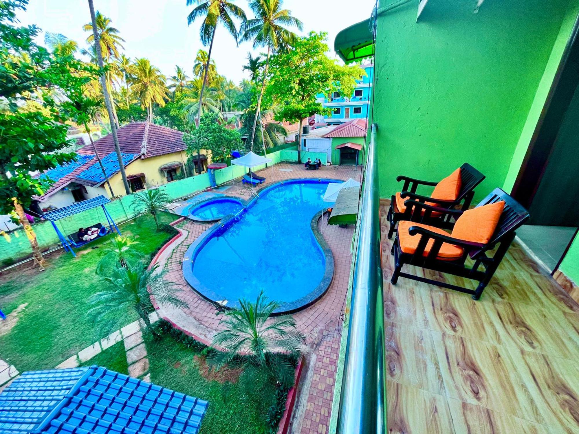 Summer Beach Resort, Goa - #Near Baga Beach #Swimming Pool #Garden #Bar #Lift #Premium Rooms #Property Of The Year #70565-84665 Calangute Eksteriør billede
