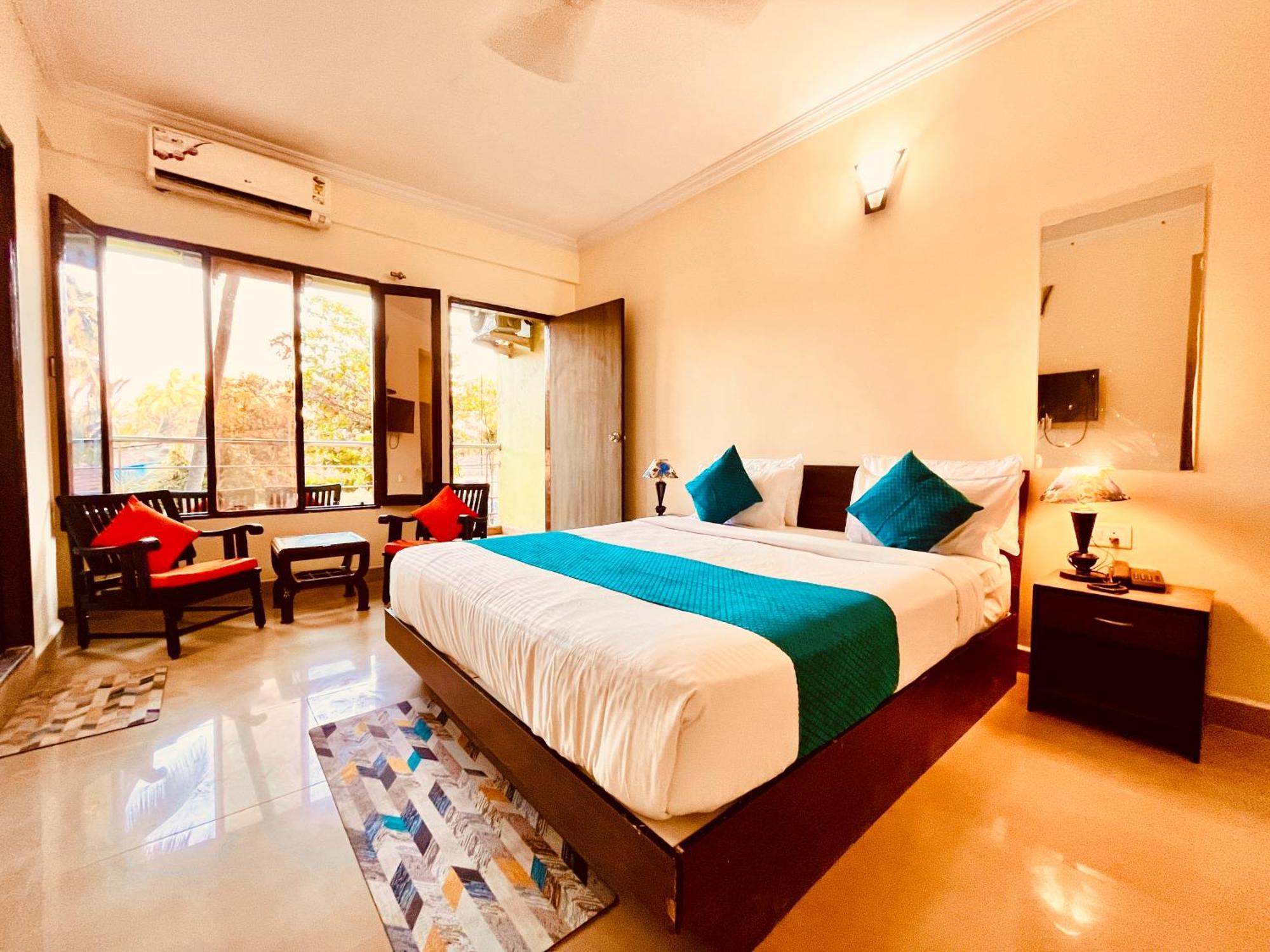 Summer Beach Resort, Goa - #Near Baga Beach #Swimming Pool #Garden #Bar #Lift #Premium Rooms #Property Of The Year #70565-84665 Calangute Eksteriør billede