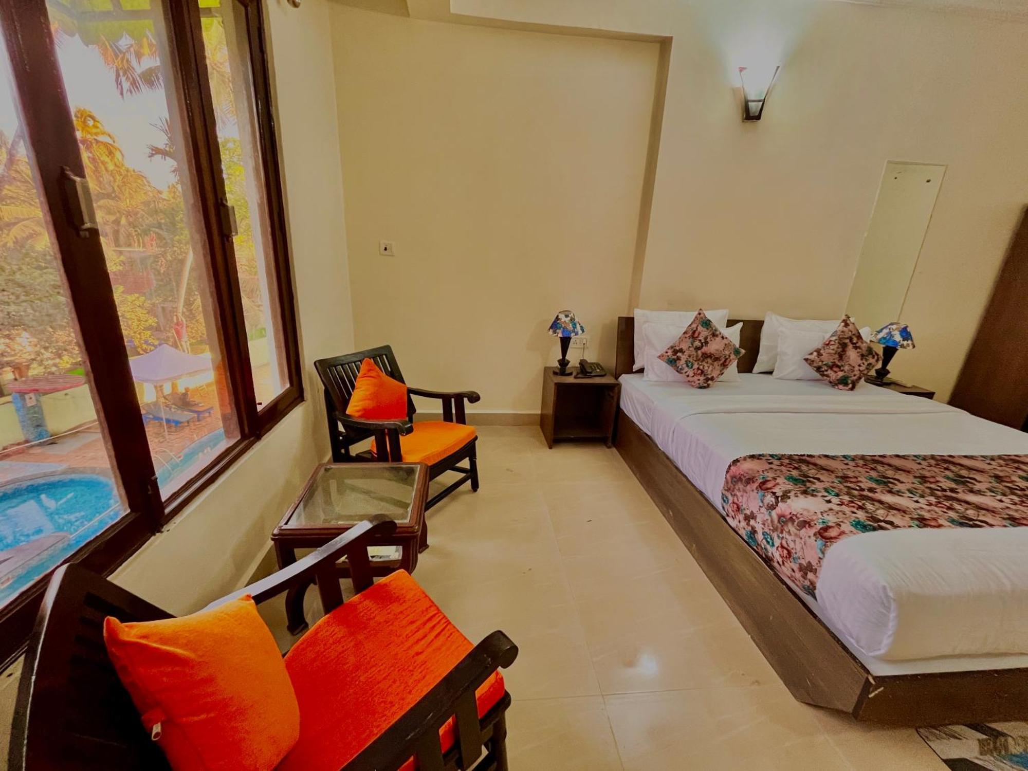 Summer Beach Resort, Goa - #Near Baga Beach #Swimming Pool #Garden #Bar #Lift #Premium Rooms #Property Of The Year #70565-84665 Calangute Eksteriør billede