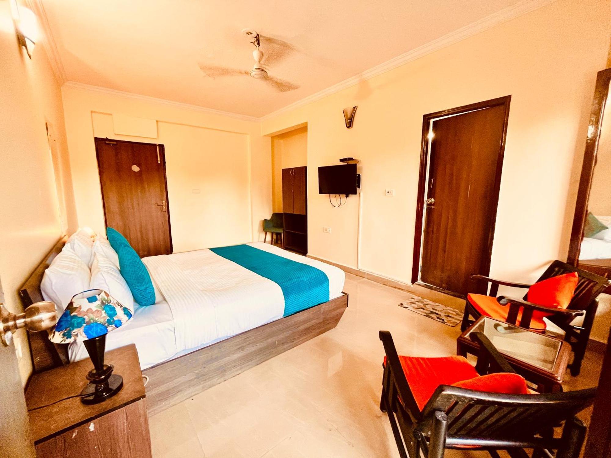 Summer Beach Resort, Goa - #Near Baga Beach #Swimming Pool #Garden #Bar #Lift #Premium Rooms #Property Of The Year #70565-84665 Calangute Eksteriør billede